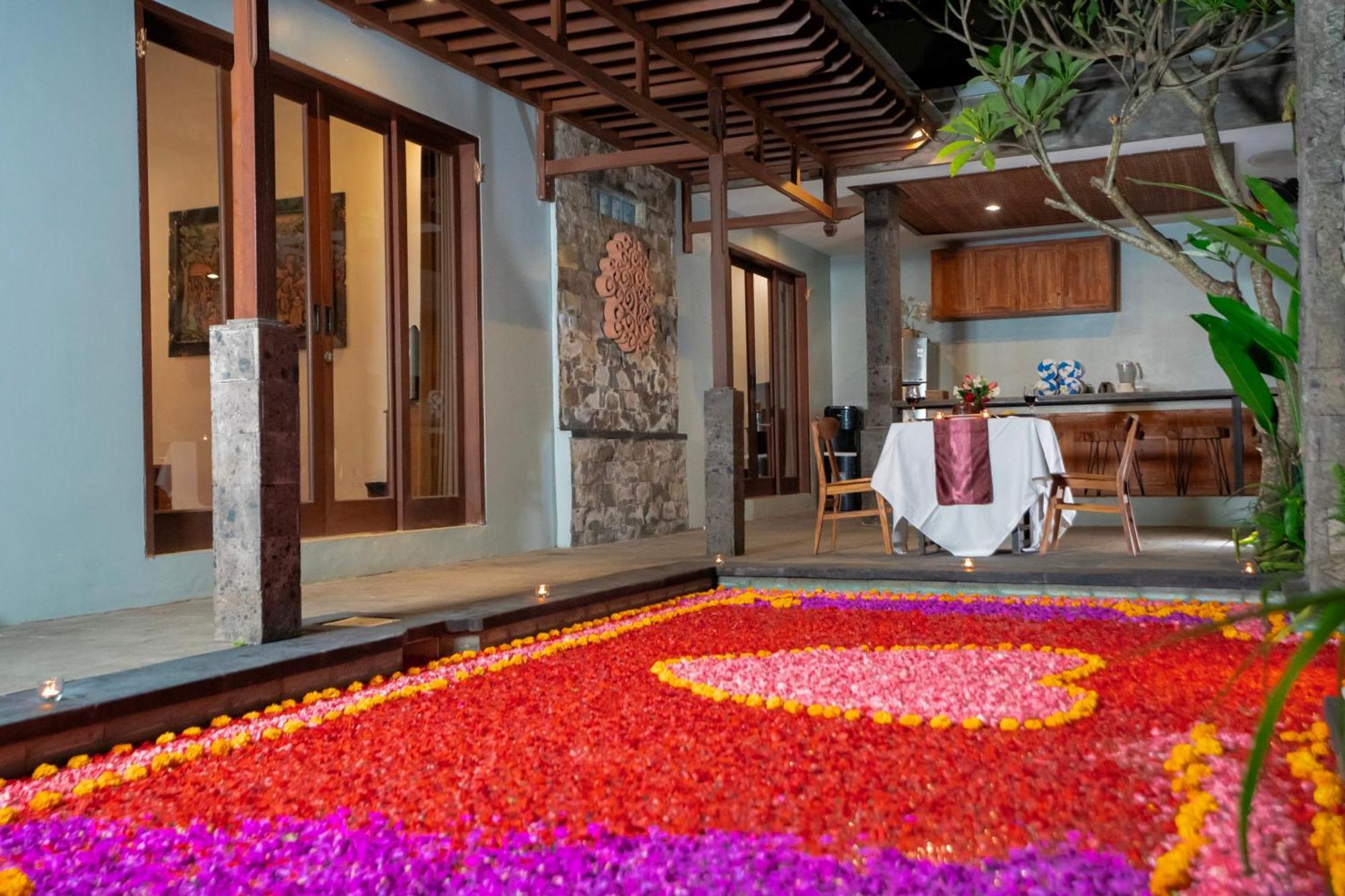 Kusuma Living And Villa Seminyak Exterior photo